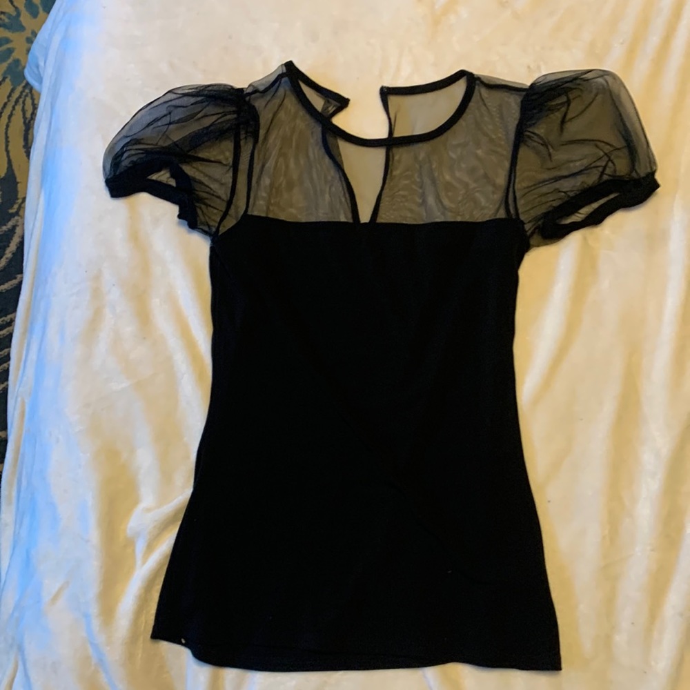 Express black M top
